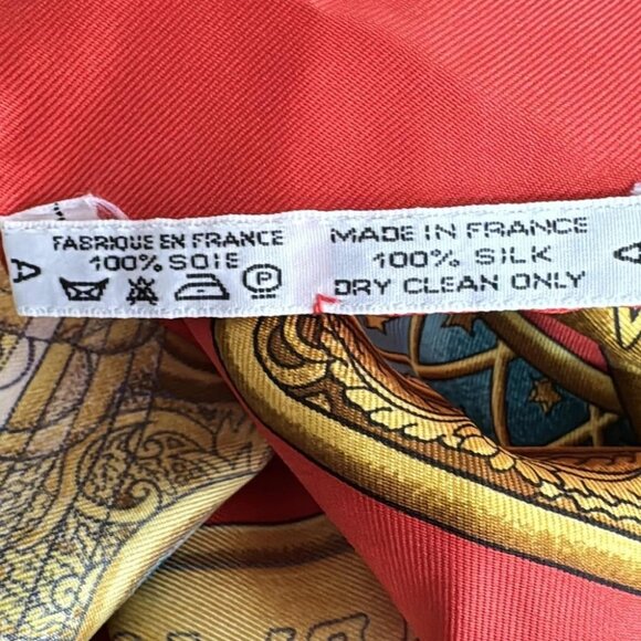 Auth HERMES Carre 90 - Red Green Multi Scarf - Picture 4 of 4